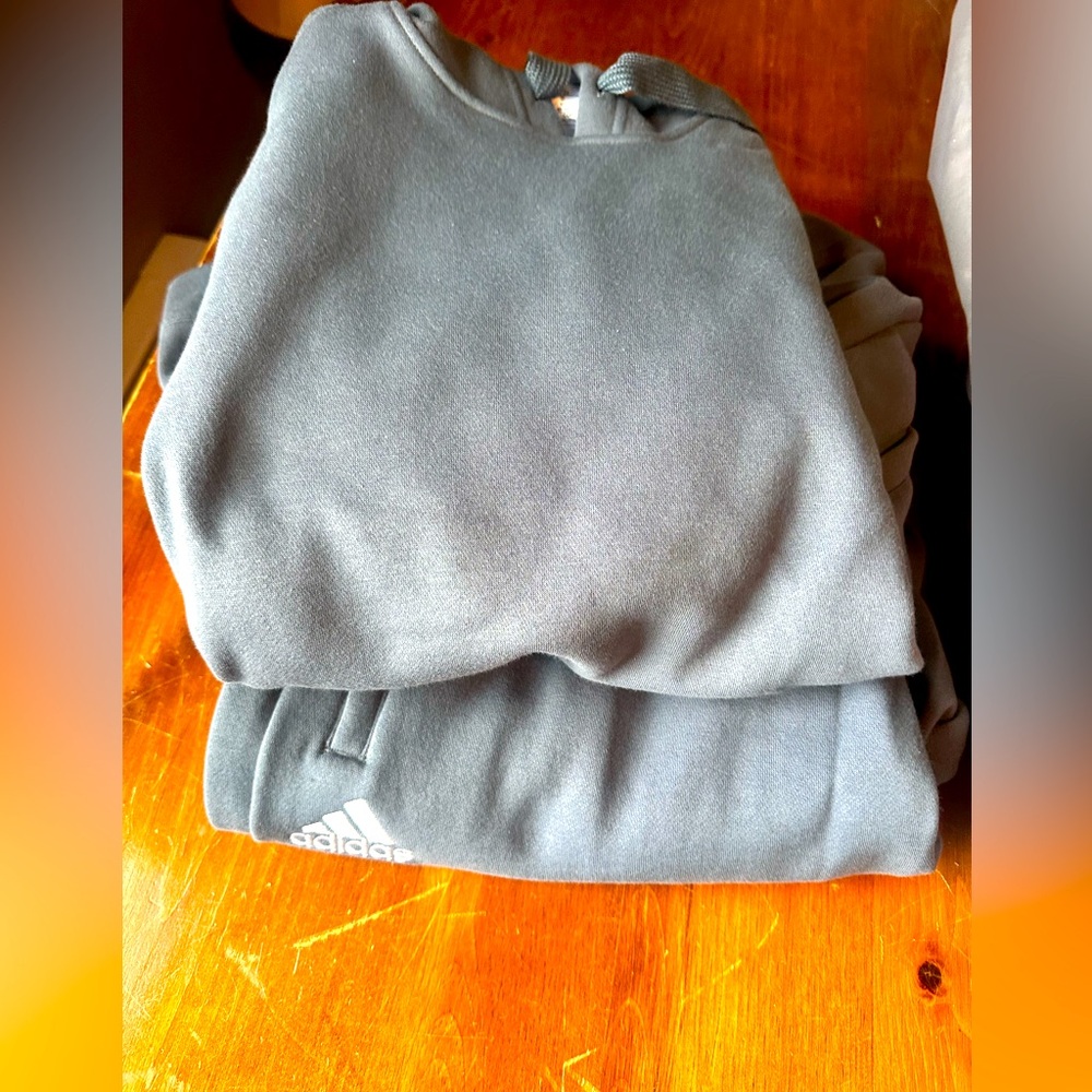 Adidas sweatsuit